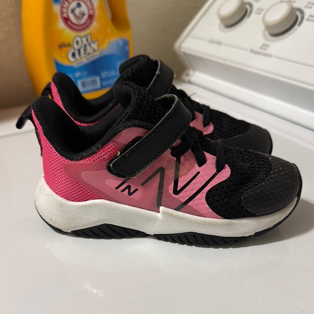 New Balance Kids Black and Pink Sneakers